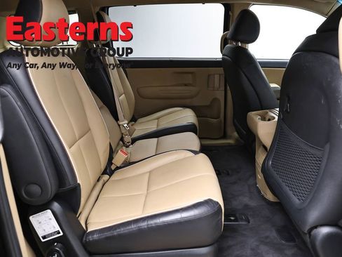 Used 2021 Kia Sedona EX image 25