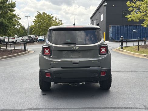 Used 2021 Jeep Renegade Sport AWD/4WD image 13