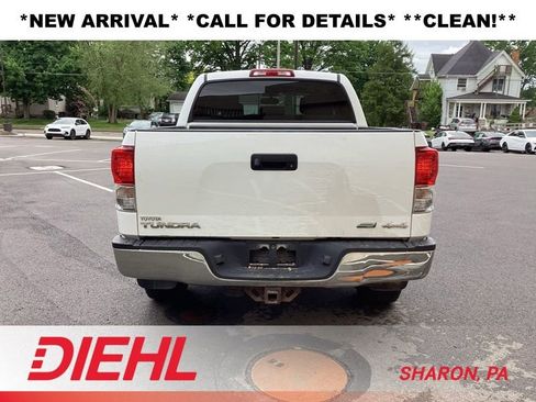 Used 2013 Toyota Tundra 4x4 CrewMax w/ SR5 Pkg image 6
