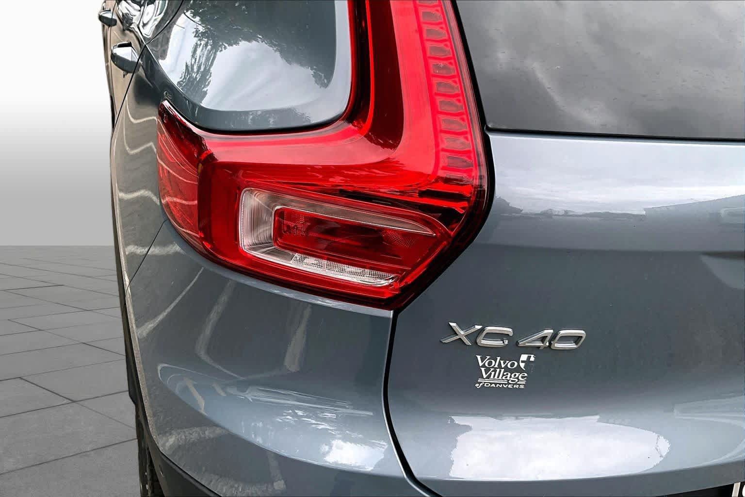 Used 2023 Volvo XC40 B5 Plus w/ Driver Assist Package AWD/4WD image 27