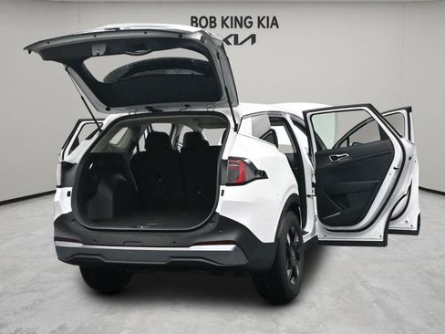 New 2026 Kia Sportage LX FWD image 30