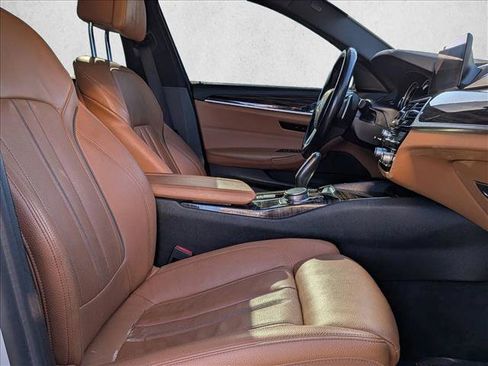 Used 2019 BMW 530i w/ Convenience Package RWD image 23