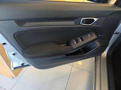 Used 2025 Honda Civic Sport image 11