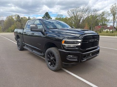Used 2023 RAM 2500 Laramie w/ Night Edition AWD/4WD image 9