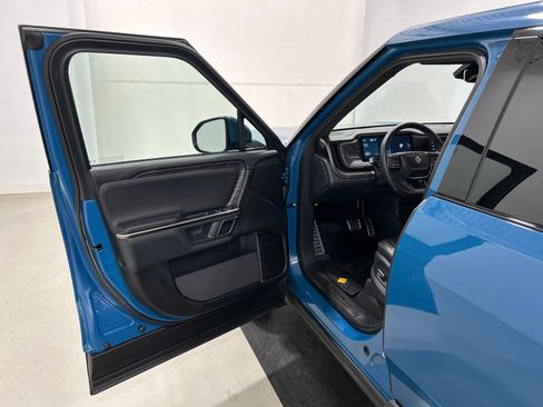 Used 2022 Rivian R1T Launch Edition AWD/4WD image 16