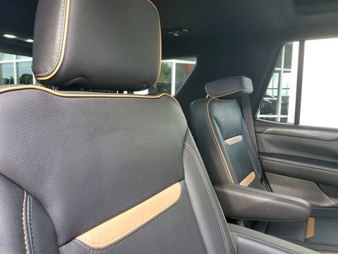 Certified 2021 GMC Yukon AT4 w/ AT4 Premium Plus Package AWD/4WD image 24