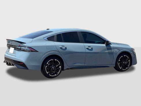 New 2026 Nissan Sentra SR FWD image 4