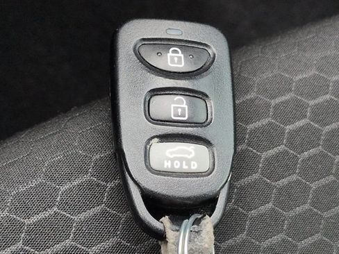 Used 2019 Hyundai Elantra SEL w/ Cargo Package FWD image 25