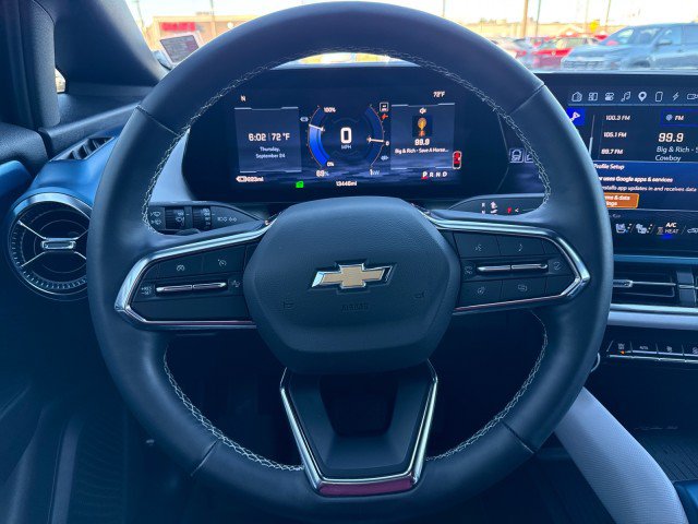 Used 2025 Chevrolet Equinox EV LT w/ Convenience Package II FWD image 19