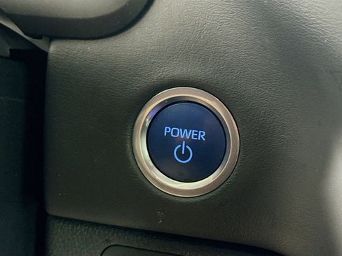 Used 2023 Toyota Tundra Platinum w/ Advanced Package image 21