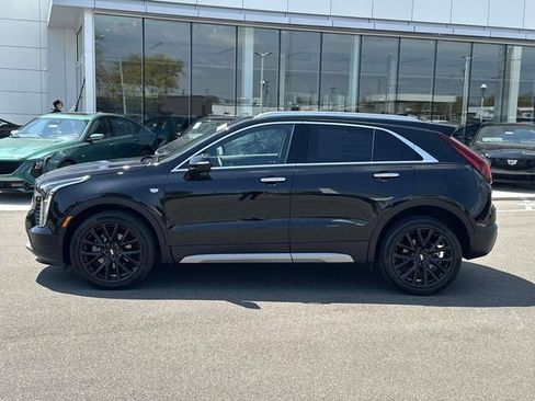 Certified 2023 Cadillac XT4 Premium Luxury w/ Enhanced Visibility Package AWD/4WD image 9