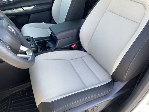 Used 2023 Honda CR-V EX image 16