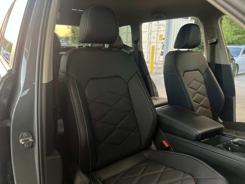 New 2026 Volkswagen Atlas SE FWD image 26