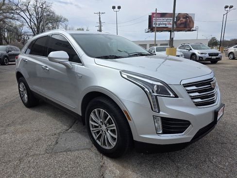 Used 2019 Cadillac XT5 Luxury image 3