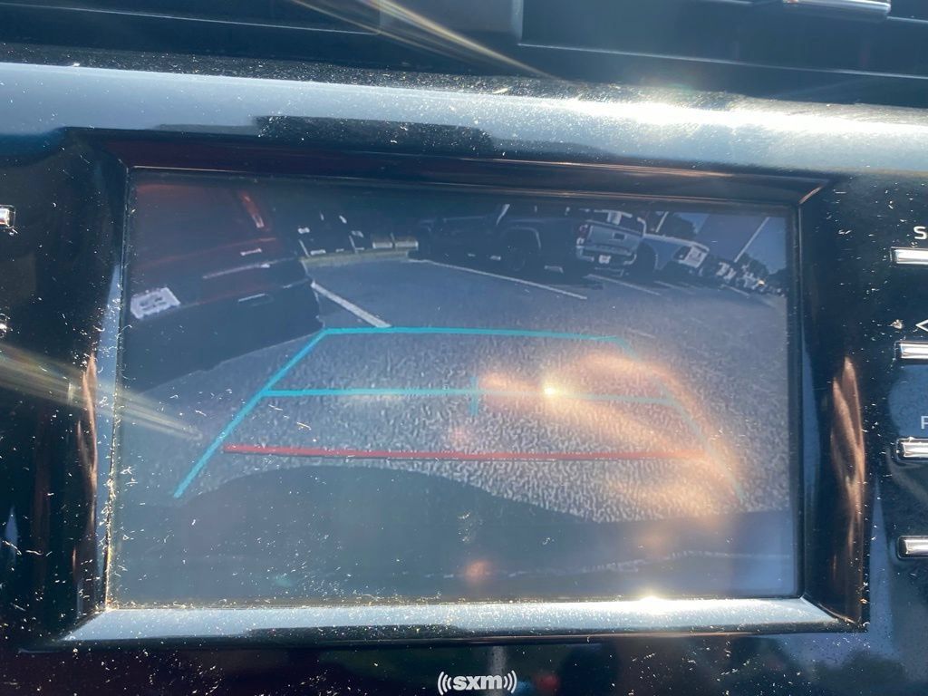 Used 2020 Toyota Camry SE FWD image 25