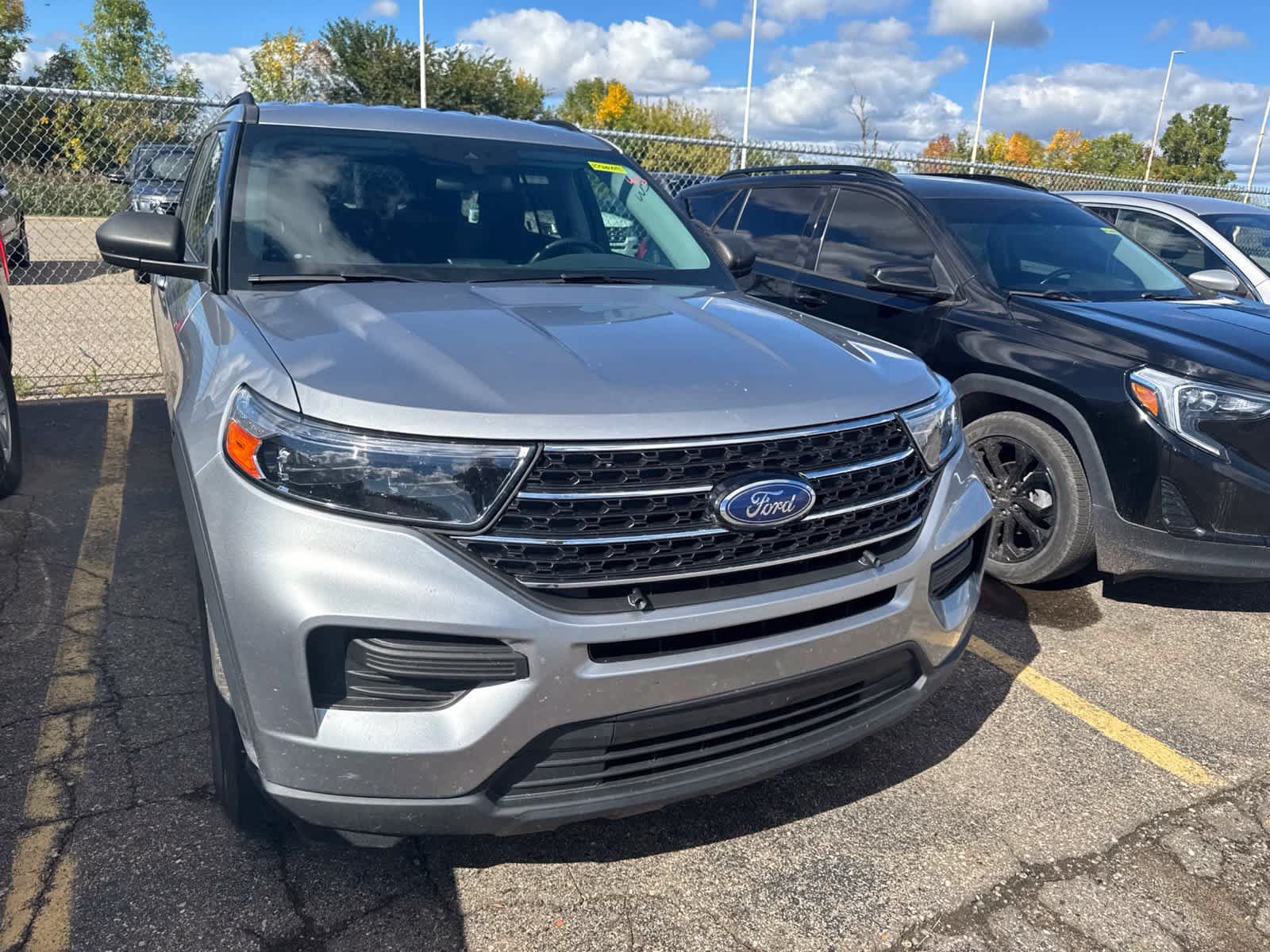 Used 2021 Ford Explorer XLT AWD/4WD image 5