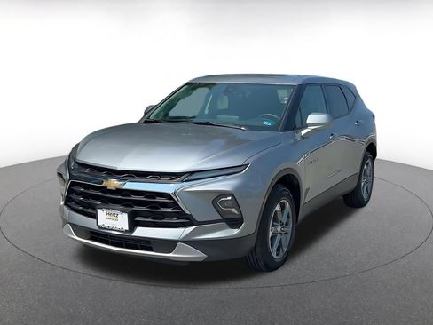 Used 2025 Chevrolet Blazer LT FWD image 7
