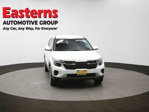 Used 2024 Kia Seltos LX image 52