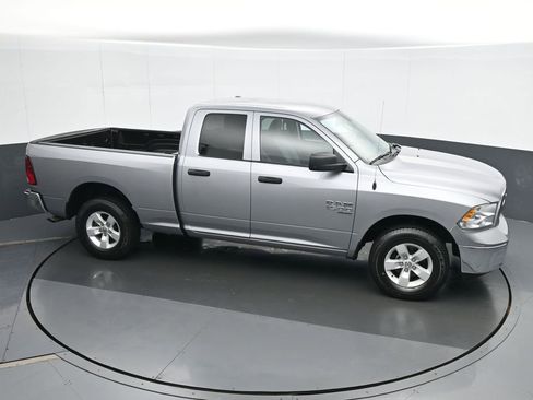 Used 2024 RAM 1500 Classic SLT AWD/4WD image 22