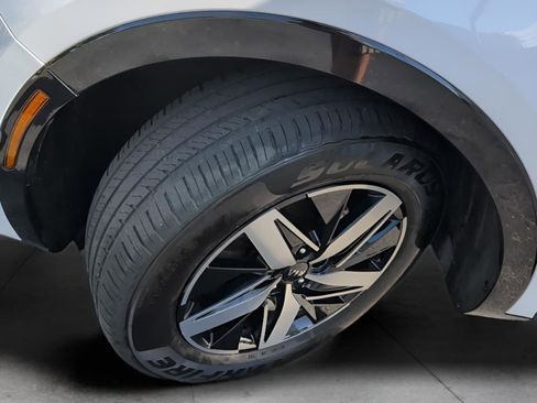 Used 2021 Kia Sorento EX image 45