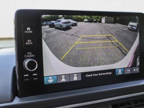 New 2025 Honda Pilot Touring image 19