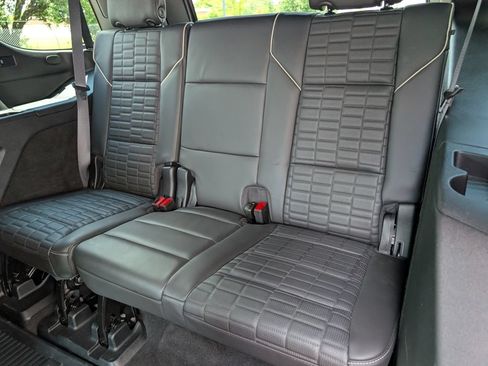 Used 2024 Cadillac Escalade Sport Platinum w/ LPO, Floor Liner Package AWD/4WD image 24