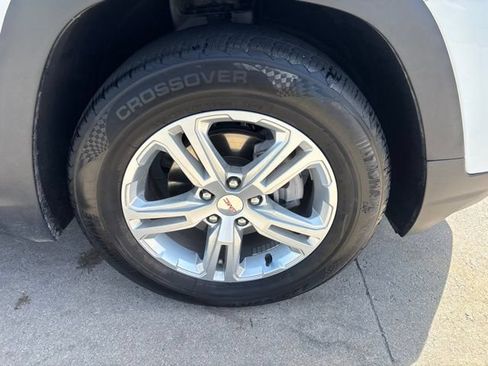 Used 2024 GMC Terrain SLE FWD image 16