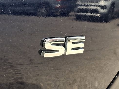 Used 2025 Mitsubishi Outlander SE AWD/4WD image 32