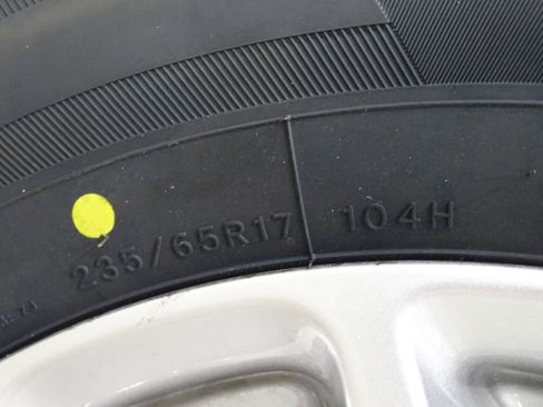 Used 2024 Chrysler Pacifica Touring-L image 40