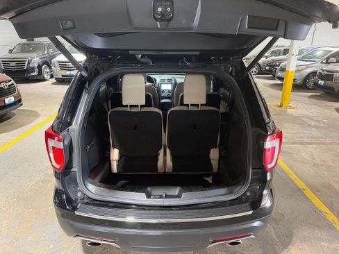 Used 2018 Ford Explorer Limited AWD/4WD image 7