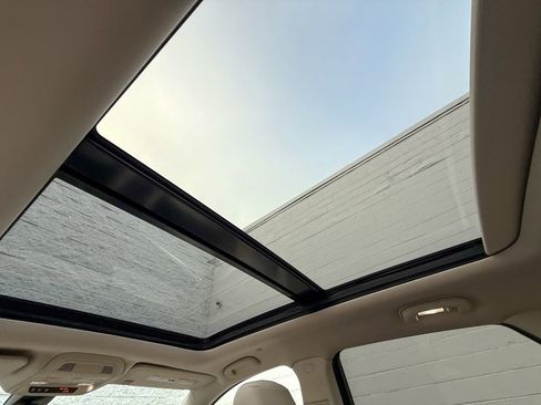 Certified 2022 Cadillac XT5 Premium Luxury image 32