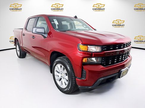 Used 2021 Chevrolet Silverado 1500 Custom image 1