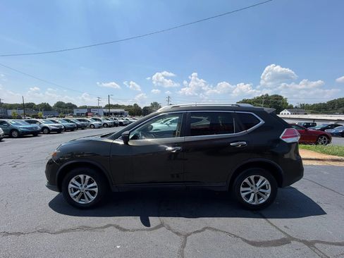 Used 2016 Nissan Rogue SV w/ SV Premium Package AWD/4WD image 4