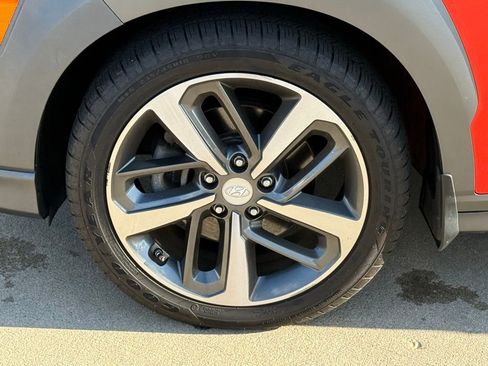 Used 2019 Hyundai Kona Limited image 12