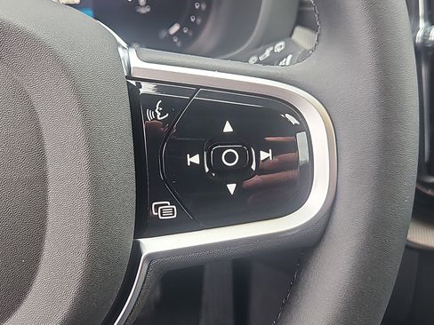 New 2026 Volvo XC60 B5 Ultra w/ Protection Package Premier image 16