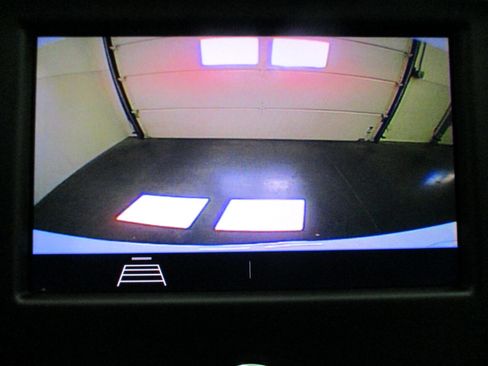 Used 2021 Chevrolet Equinox LT w/ Driver Convenience Package image 20