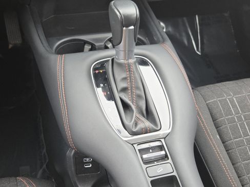 Certified 2024 Honda HR-V Sport image 29