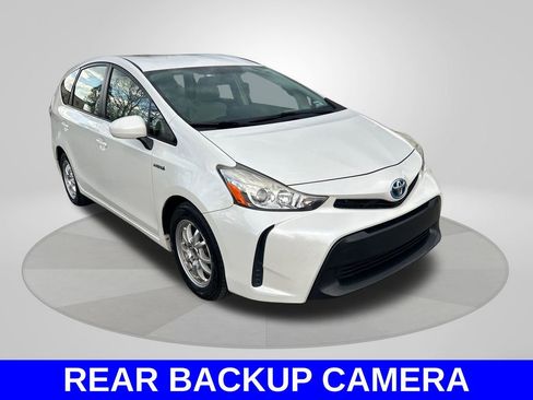 Used 2015 Toyota Prius V Two FWD image 4