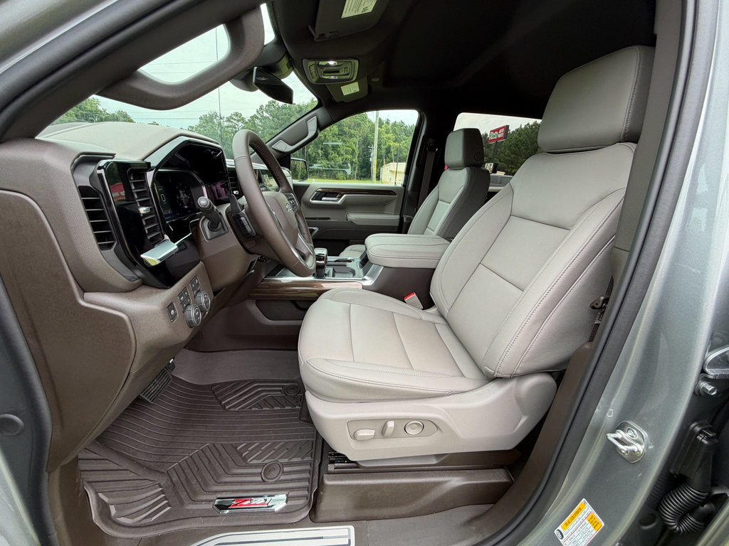 New 2026 Chevrolet Silverado 1500 RST AWD/4WD image 17