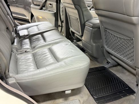 Used 2000 Toyota Land Cruiser image 20