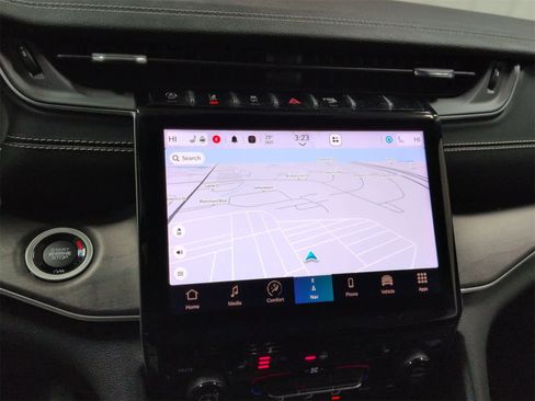 Certified 2023 Jeep Grand Cherokee L Limited image 29