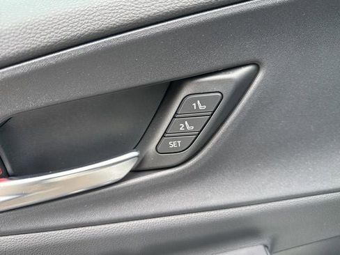 Used 2024 Toyota Prius Prime Premium image 22