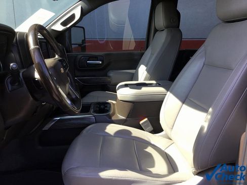 Used 2020 Chevrolet Silverado 3500 LTZ w/ LTZ Premium Package image 30