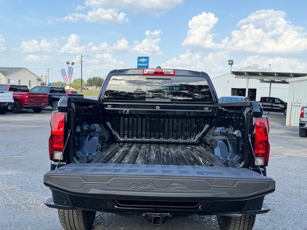 New 2026 Chevrolet Colorado Trail Boss w/ Midnight Edition AWD/4WD image 19