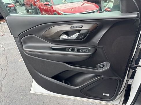 Used 2018 GMC Terrain SLT w/ Infotainment Package II image 25