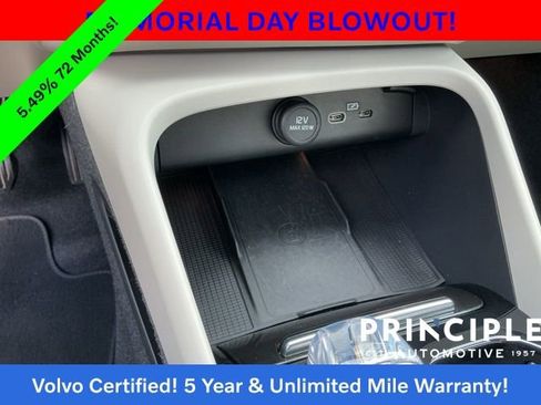 Certified 2023 Volvo XC40 B5 Plus w/ Protection Package Premier AWD/4WD image 21