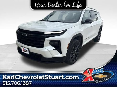 Used 2025 Chevrolet Traverse LT w/ Midnight/Sport Edition AWD/4WD image 1