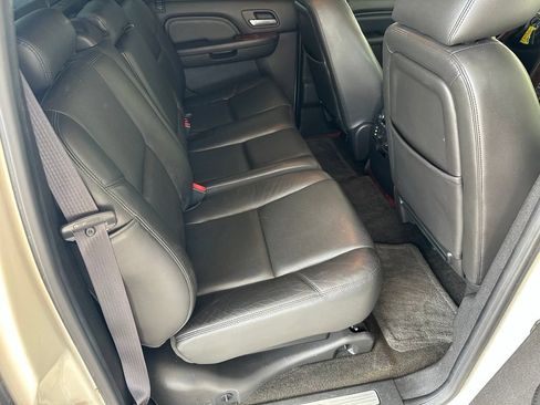 Used 2013 Cadillac Escalade EXT Premium AWD/4WD image 28