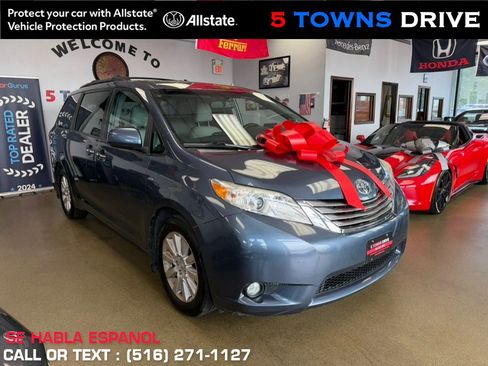 Used 2016 Toyota Sienna XLE w/ XLE Navigation Package AWD/4WD image 1