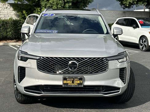 Certified 2025 Volvo XC90 B6 Plus image 2